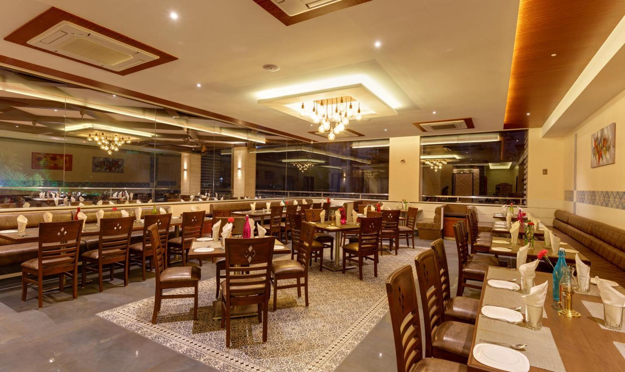 Hotel Ayodhya Kolhapur Extérieur photo