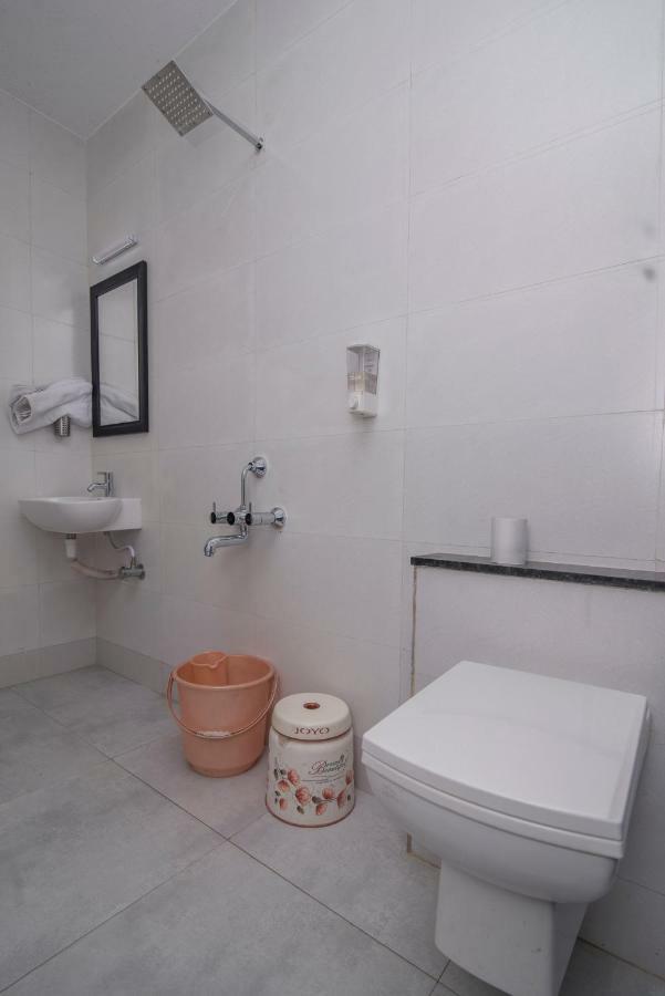 Hotel Ayodhya Kolhapur Extérieur photo