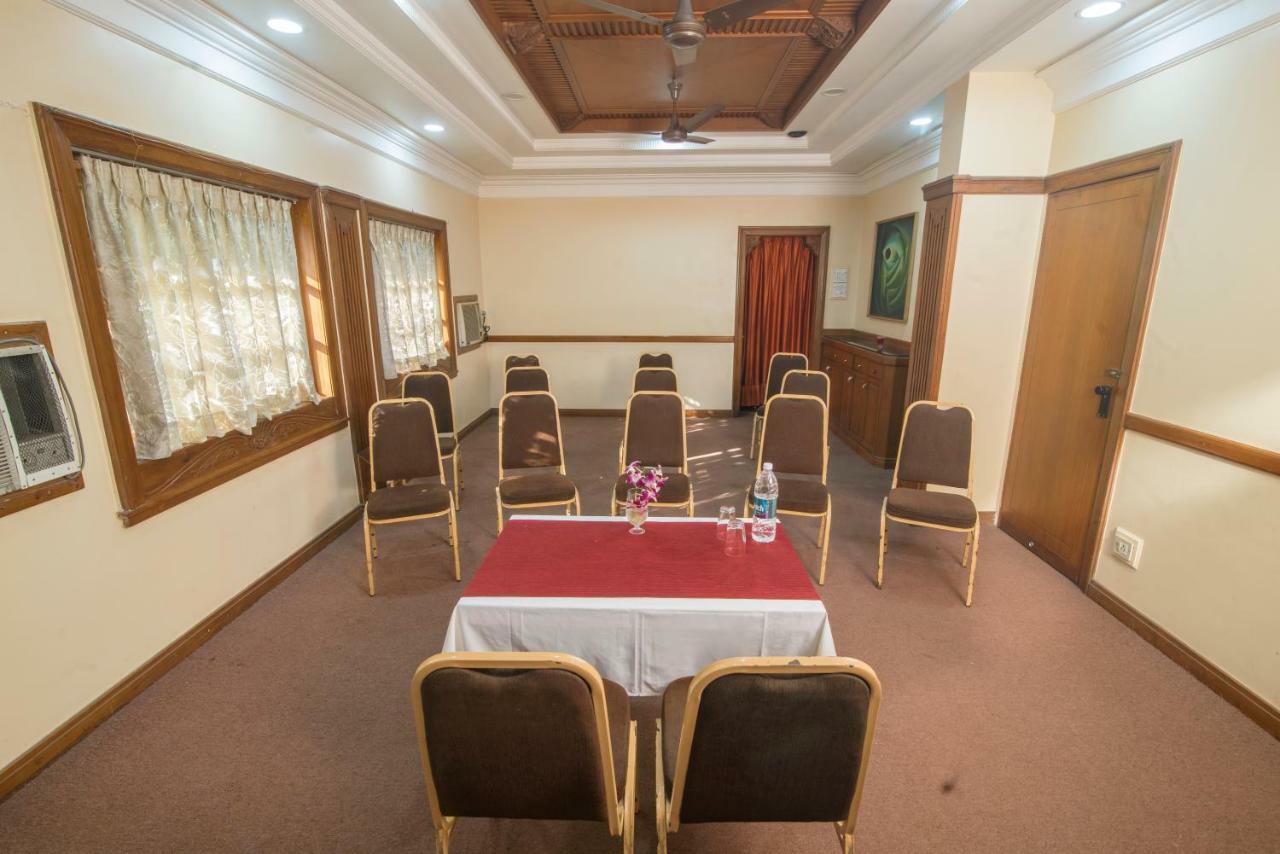 Hotel Ayodhya Kolhapur Extérieur photo